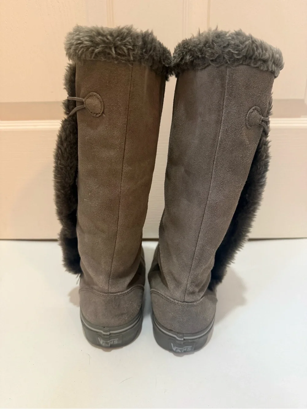 Vans Phoebe Women's Tall Faux-Fur Trim Suede Winter Boots in Gray